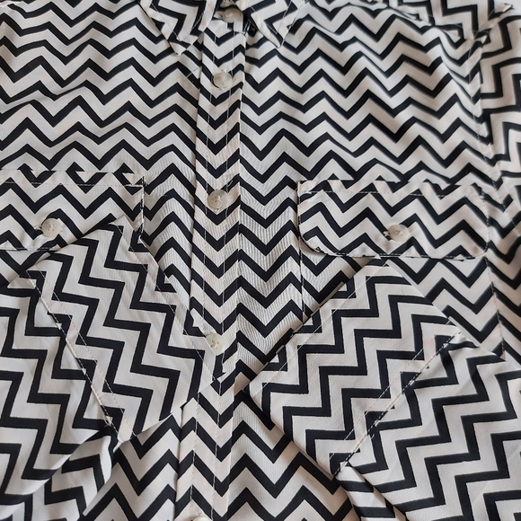 American Eagle Outfitters Women's Blouse Size Sm. - Picture 6 of 16